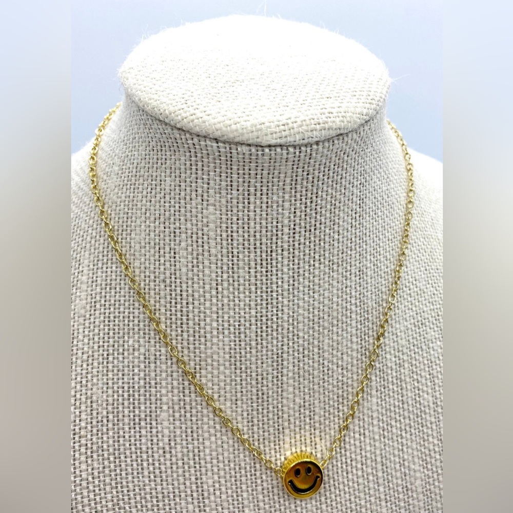 Gold Smiley Face Charm Gold Chain Necklace Boho-chic Preppy Coastal Cowgirl